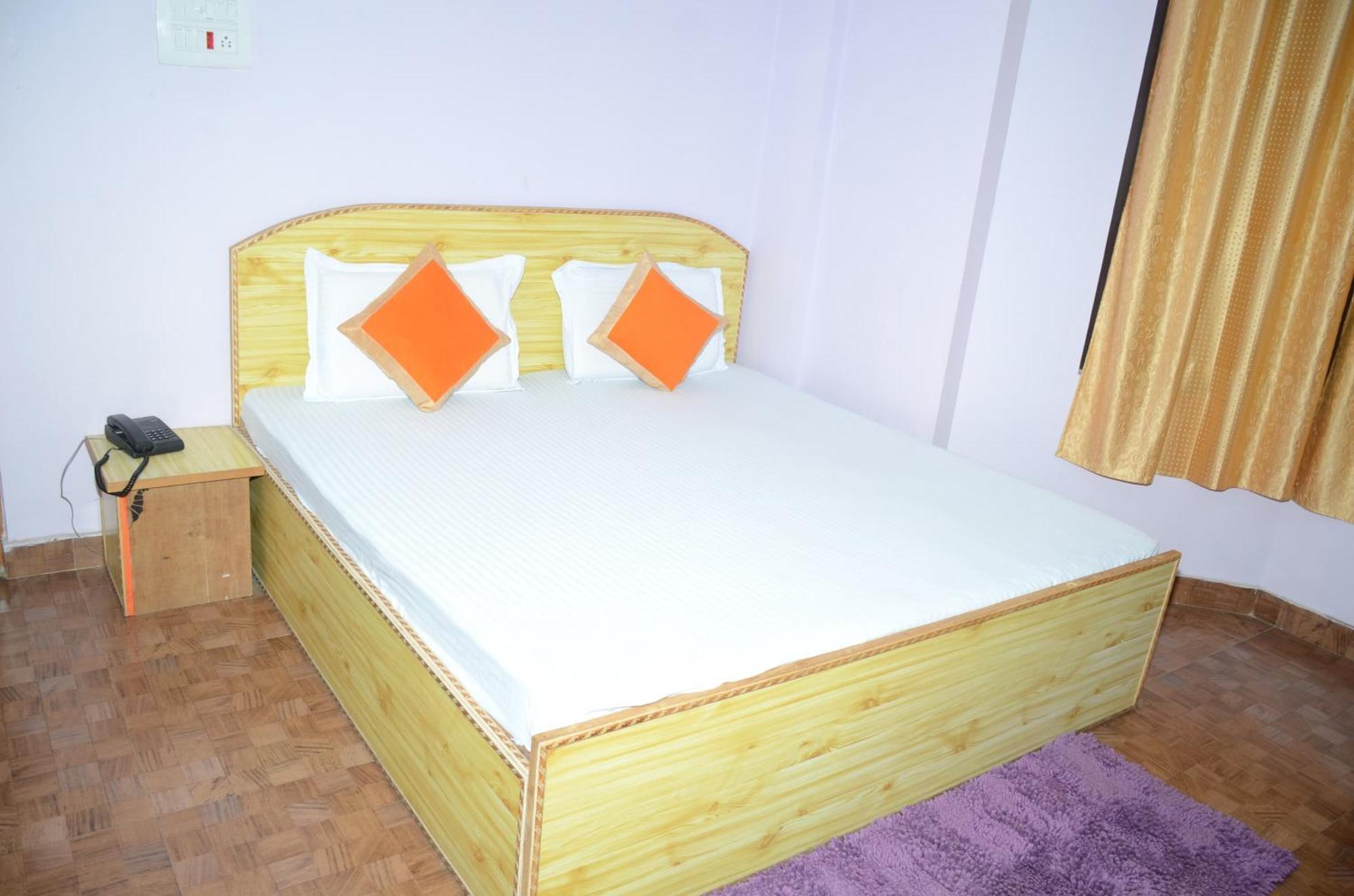 Hotel Alpine View Sarāhan Kültér fotó